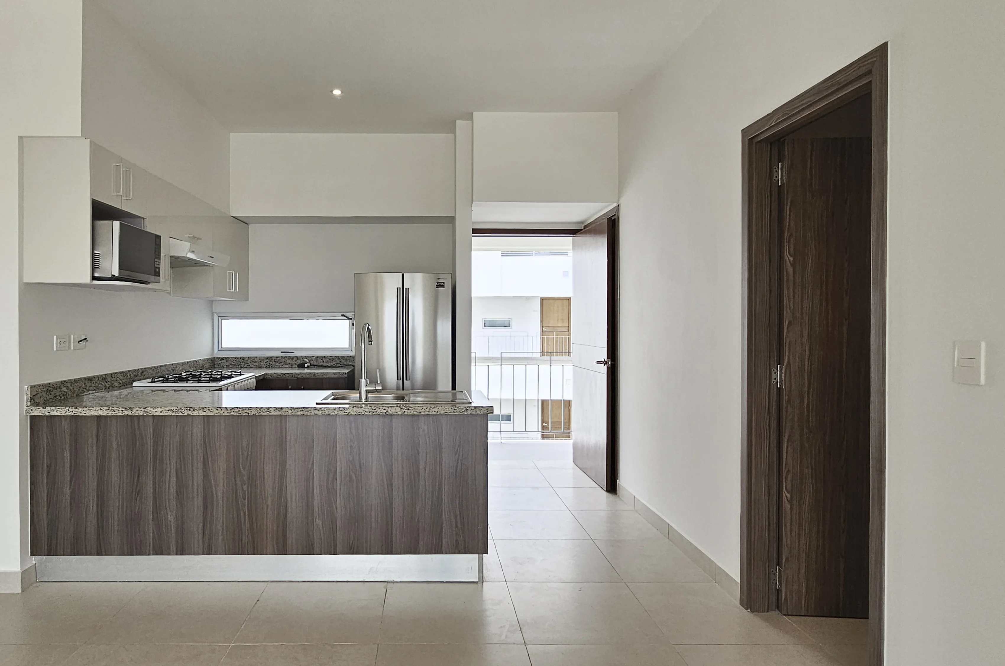 DEPARTAMENTO EN VENTA EN VÍA MONTEJO EQUIPADO MÉRIDA DE UNA HABITACIÓN EQUIPADO NIVEL 9296.webp